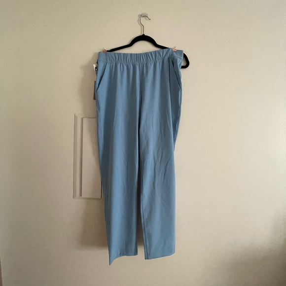 Aritzia Weekender Pant - Picture 2 of 7